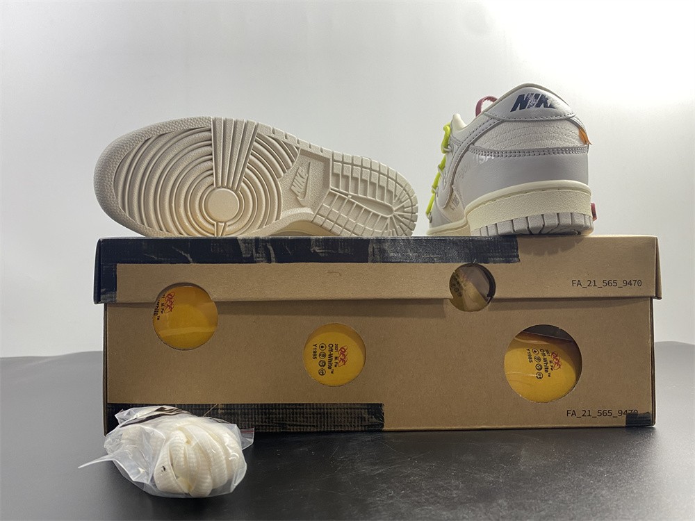 Off-White x Nike Dunk Low DM1602